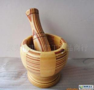 匠心傳承 木制條紋狀搗蒜器的傳統與現代家居美學